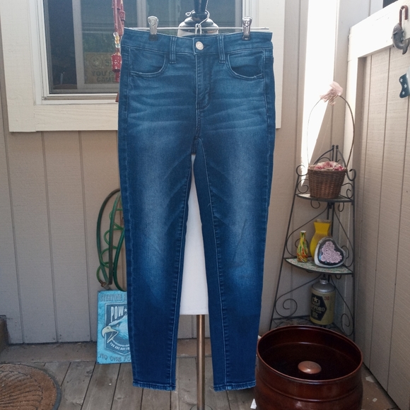 Short En Jean American Eagle Taille 2 Junior - Occasion Très Bon état - Coupe Basse Décontractée